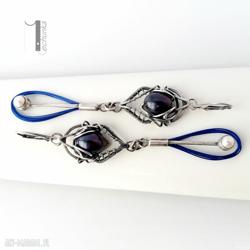 kolczyki: Arachne fusum srebrne kolczyki z perłami Ręczne wykonanie