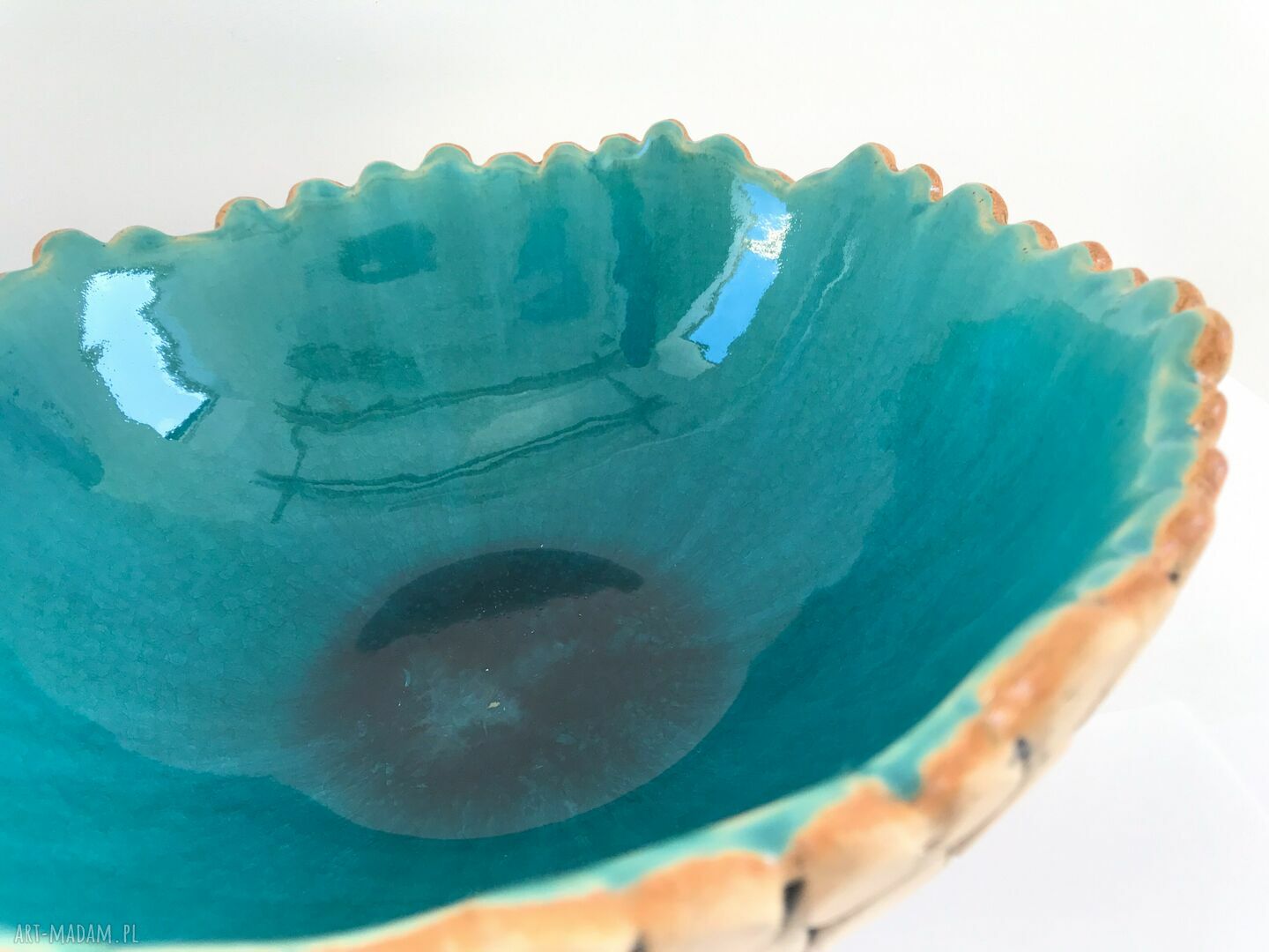 Artystyczna ceramiczna misa z setek ręcznie formowanych kulek