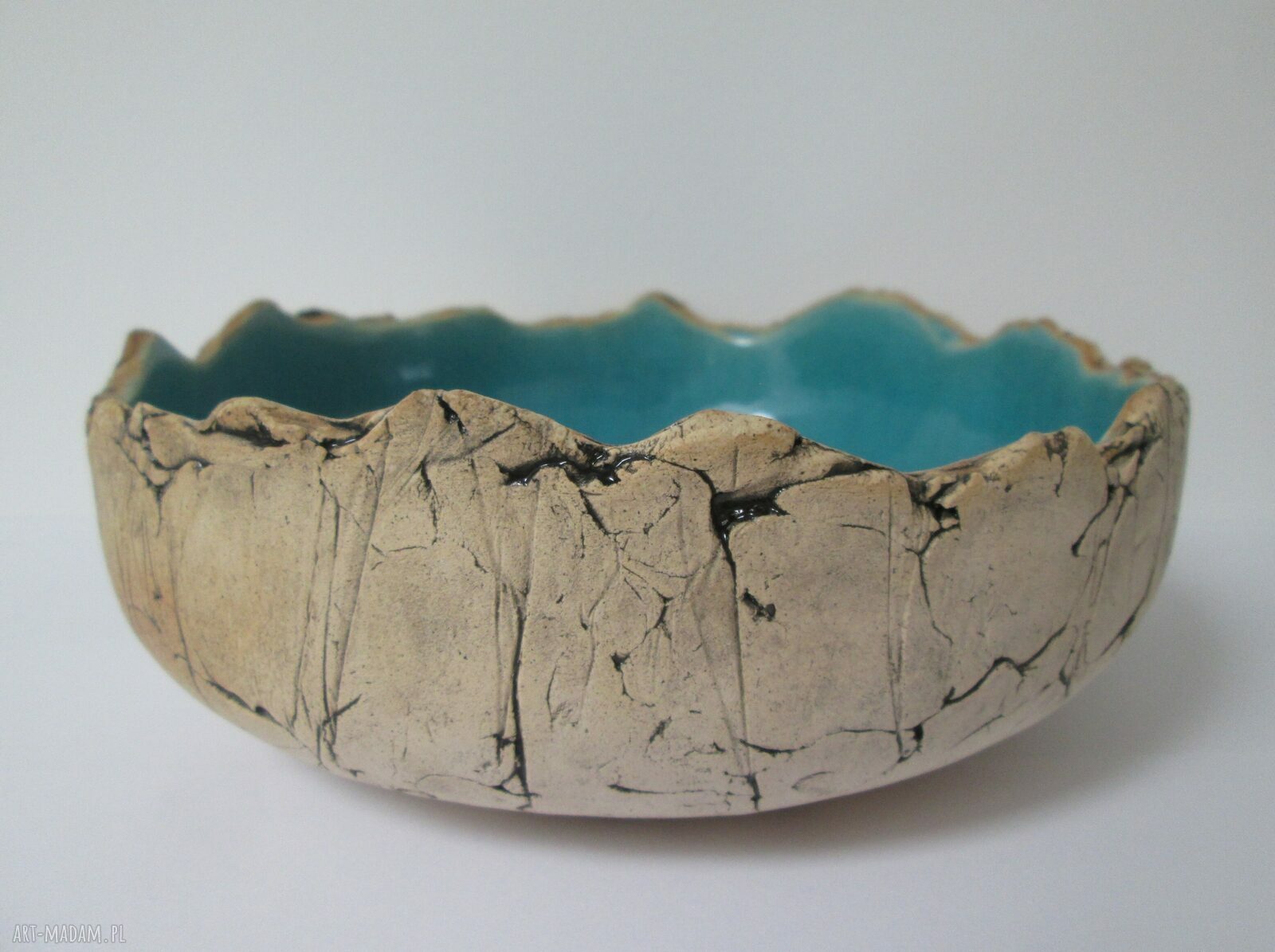 Artystyczna miska ceramiczna jak skała na przekąski (rękodzieło)