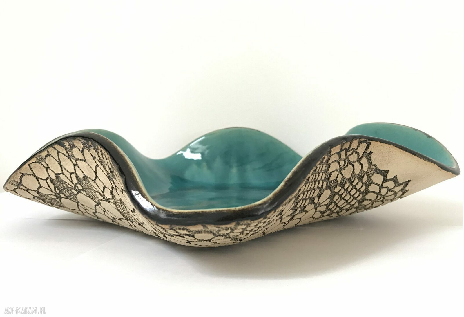 Wywijana misa ceramiczna z koronką - dekoracyjna na owoce