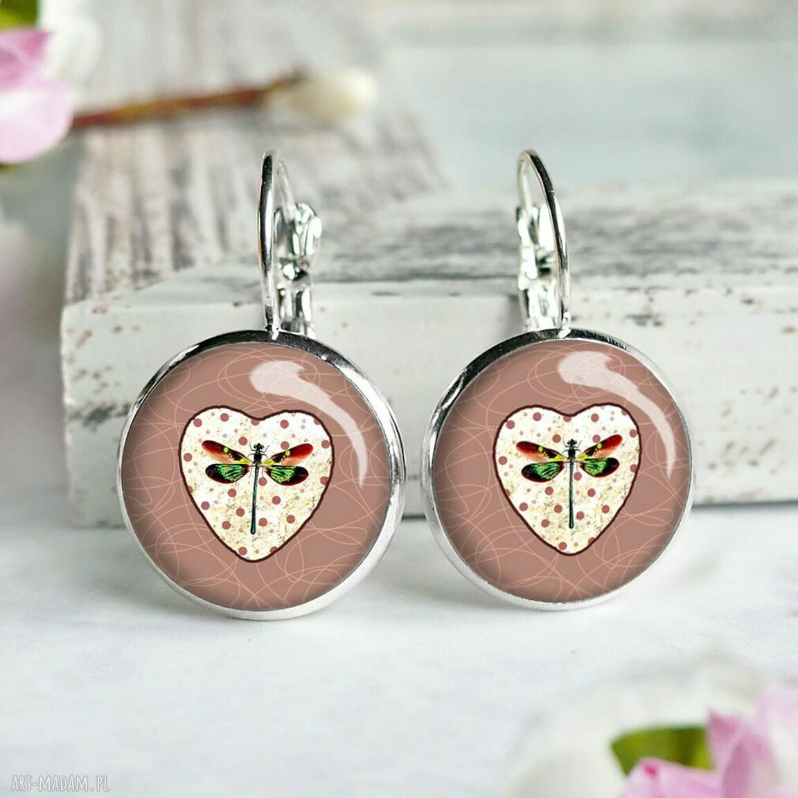 Kolczyki z ważką i serduszkami w szkle - unikat handmade