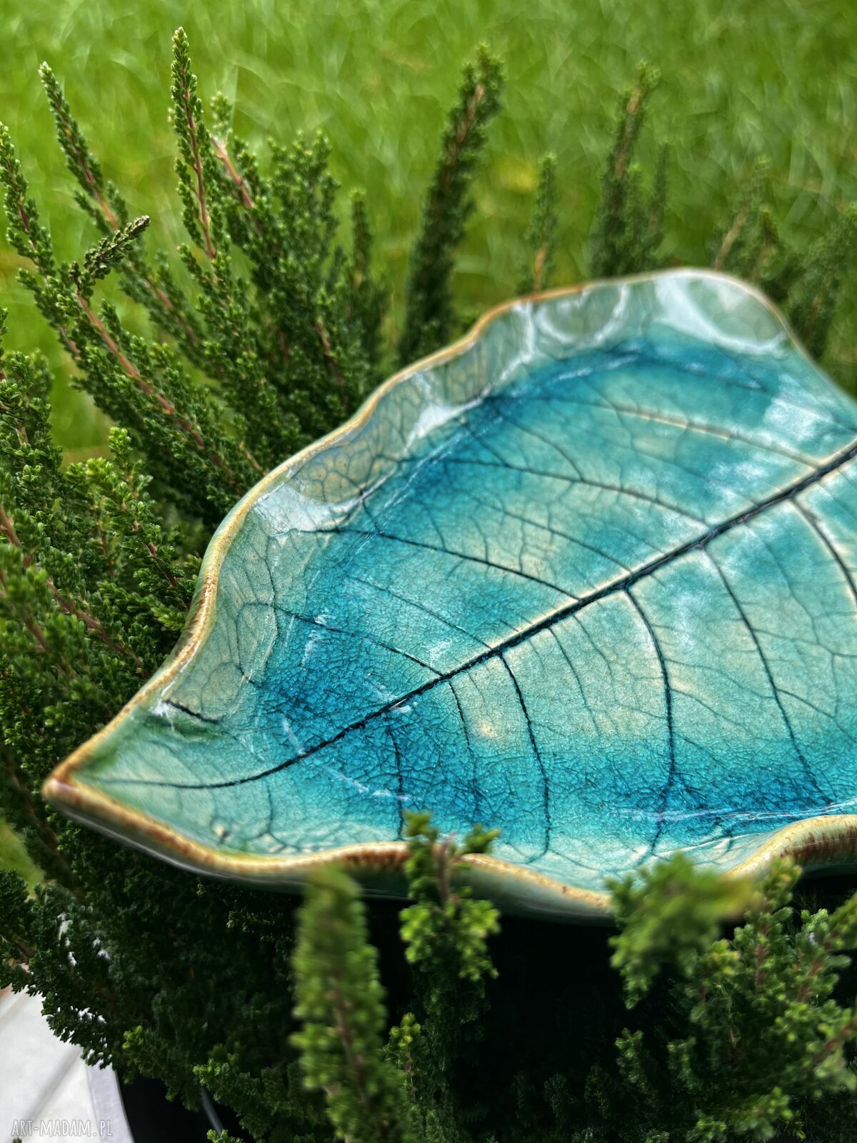 Artystyczny liść ceramiczny