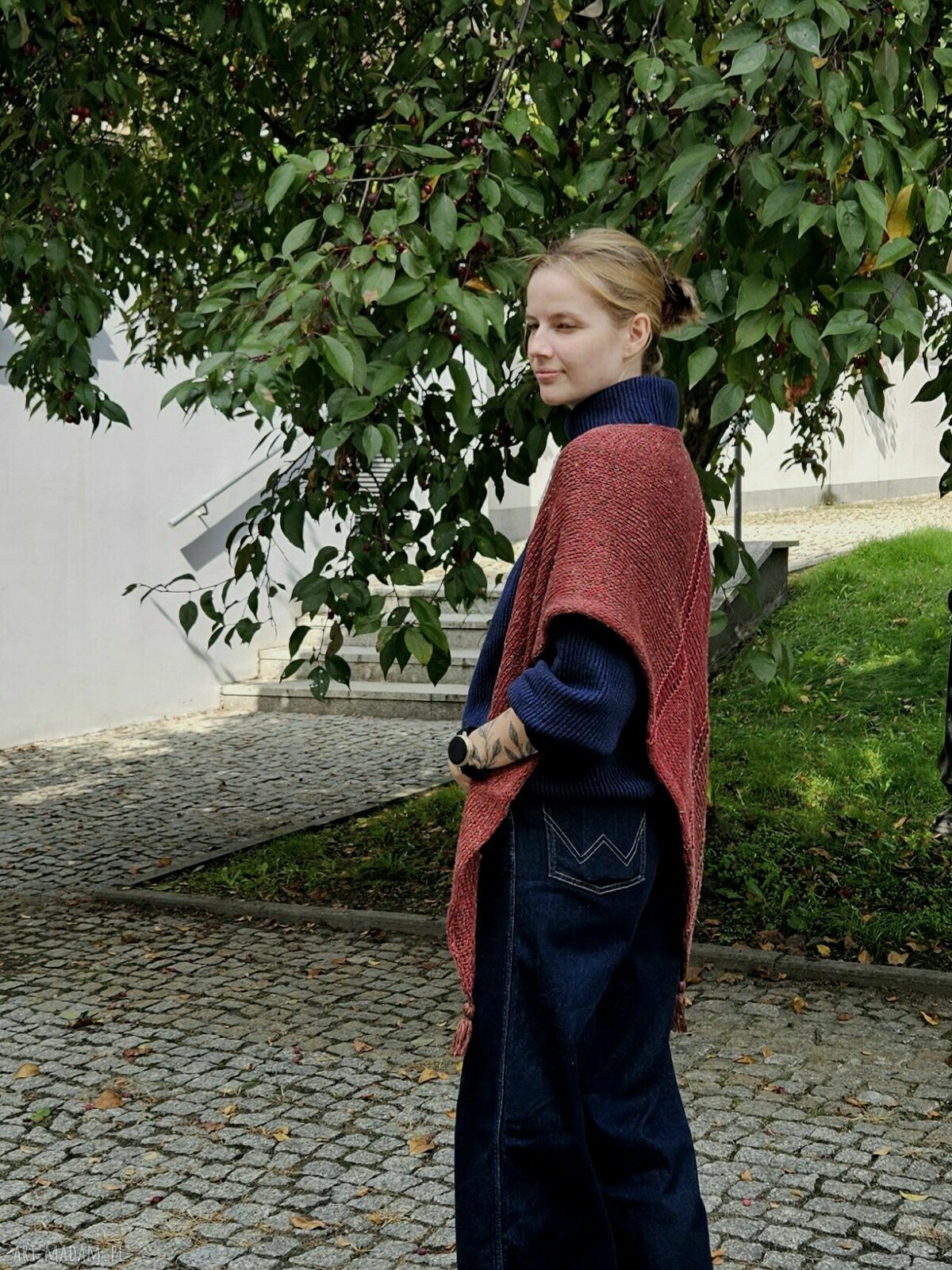 Asymetryczna chusta lniana boho z chwostami