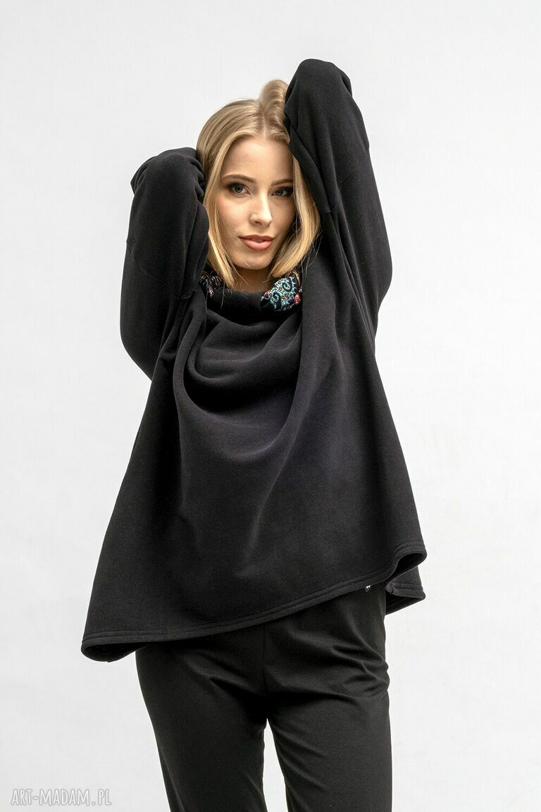 Bluza asymetryczna Ravel - czarna z kominem i jesiennym wzorem