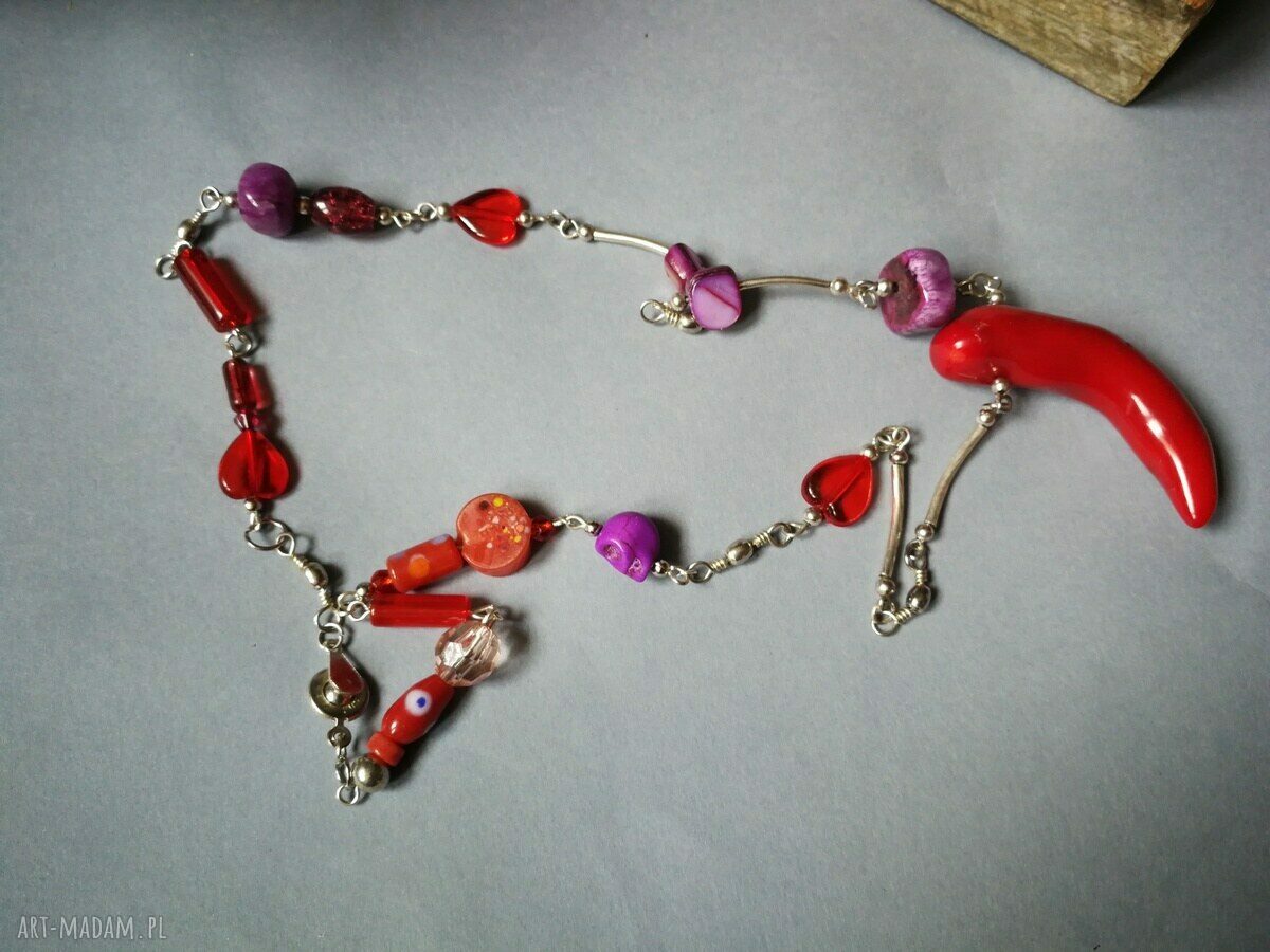 Naszyjnik asymetryczny z koralem - boho etno, handmade dla kobiet