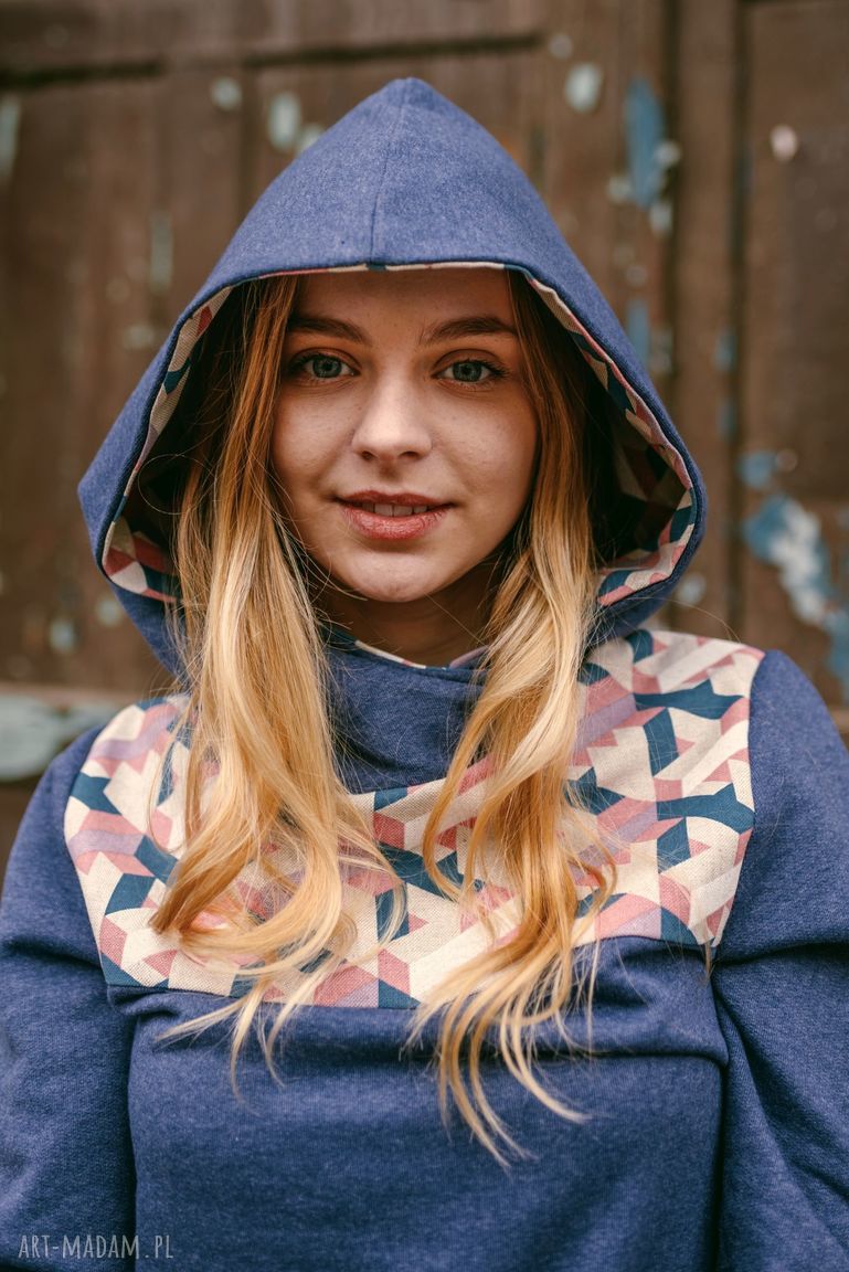 Bluza etno geometryczna kangurka kaptur aztecka miękka dzianinowa