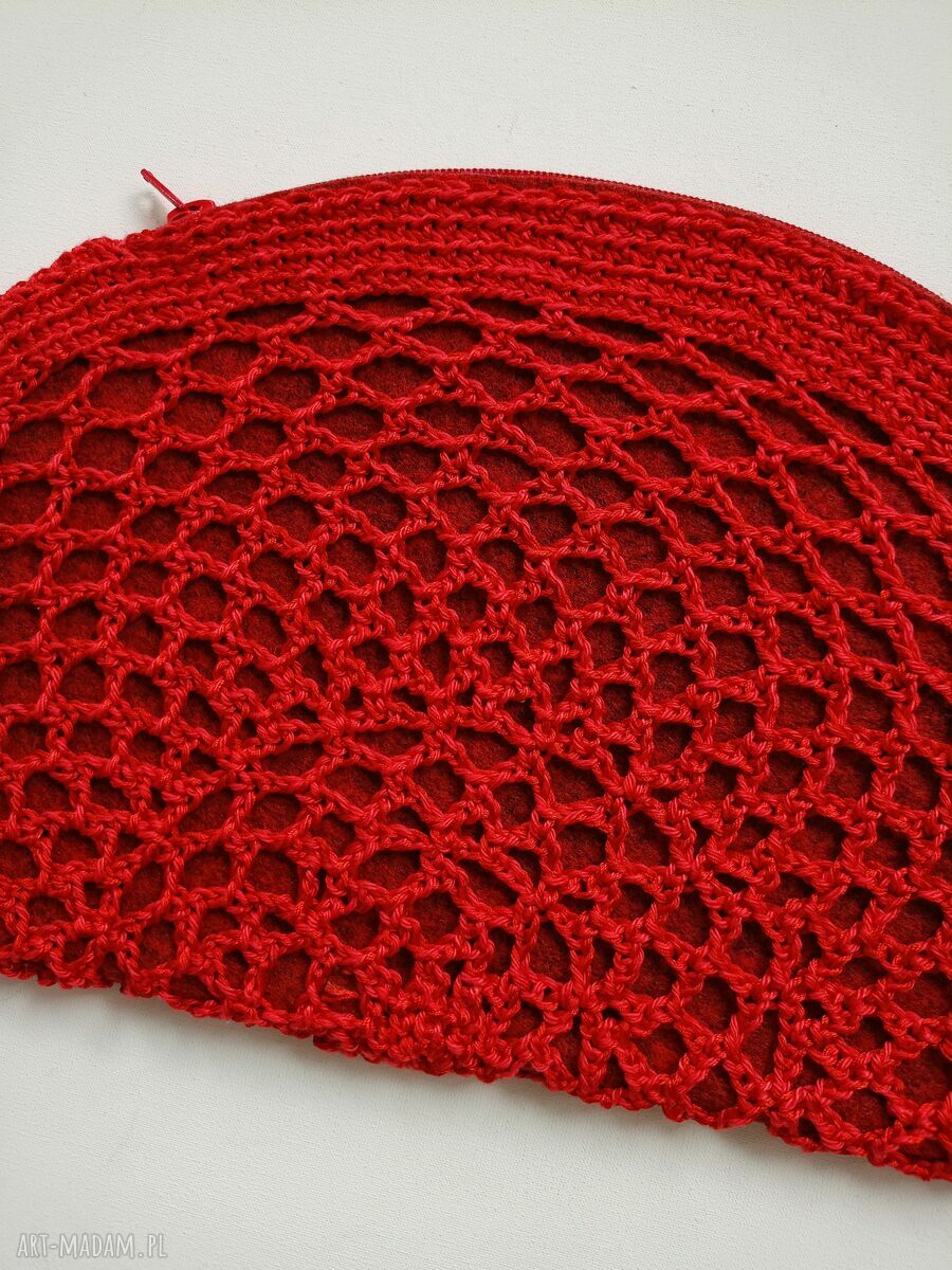 Czerwona ażurowa kopertówka do ręki 41x21 cm - handmade