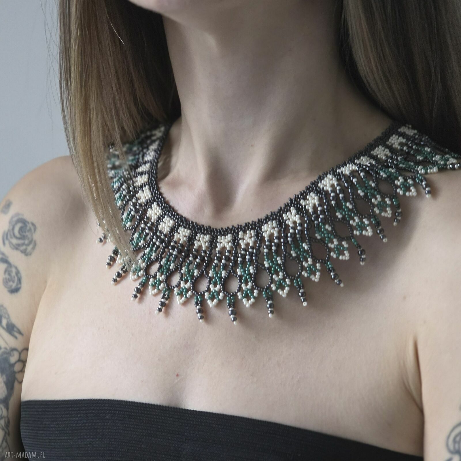Ażurowa kolia „Kryształowa Jaskinia” - boho naszyjnik choker z koralików szklanych