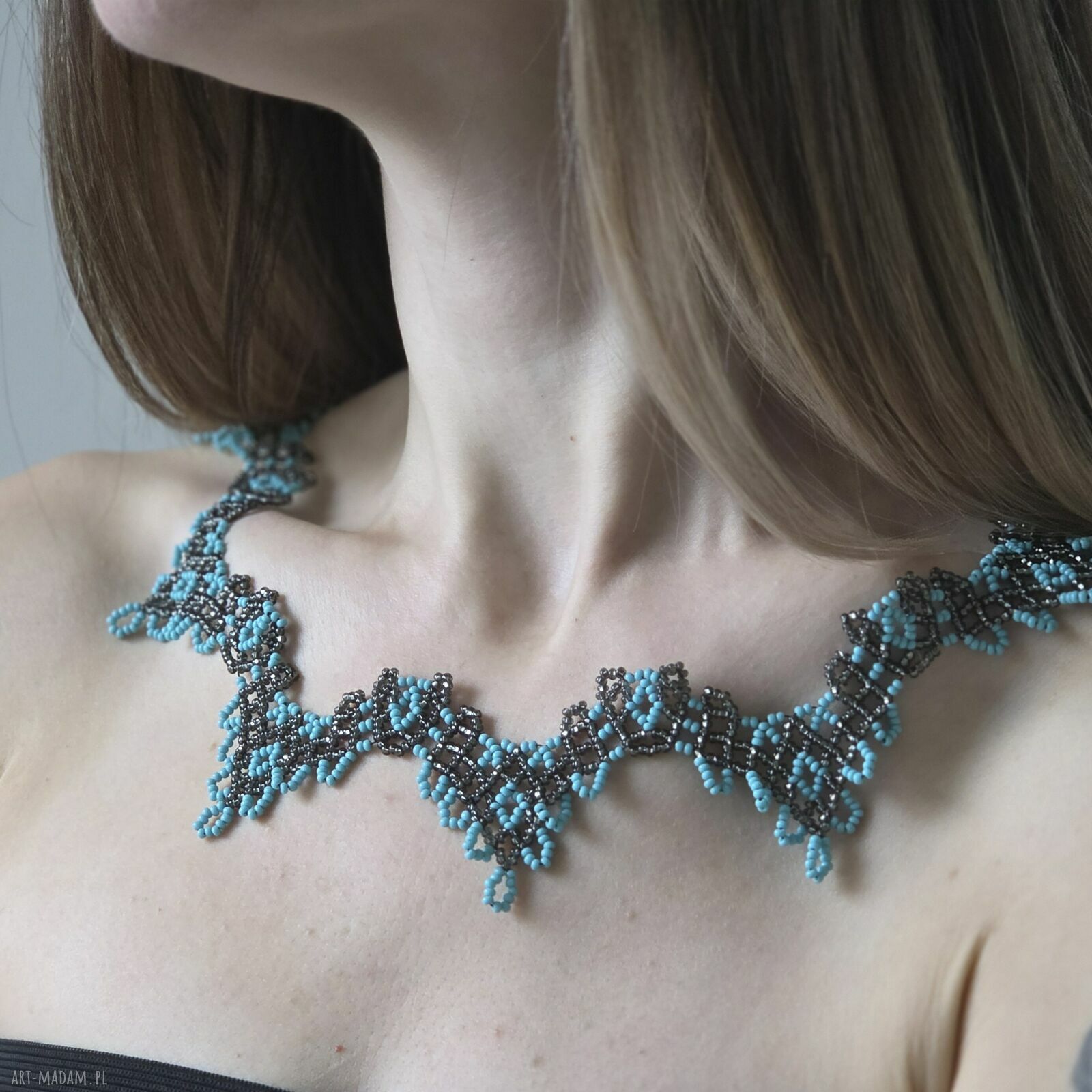 Ażurowa kolia „Gwiazda” z koralików szklanych w odcieniach turkusu - choker handmade