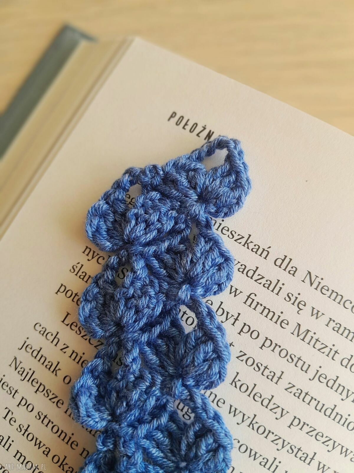 Ażurowa zakładka do książki handmade na szydełku
