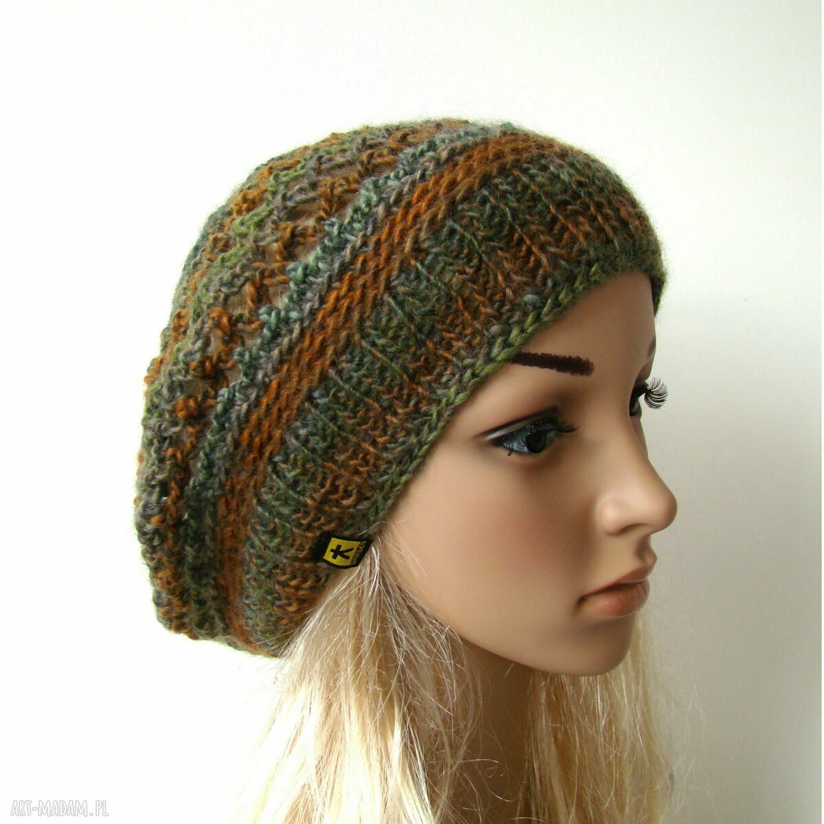 Ażurowy beret w jesiennych barwach