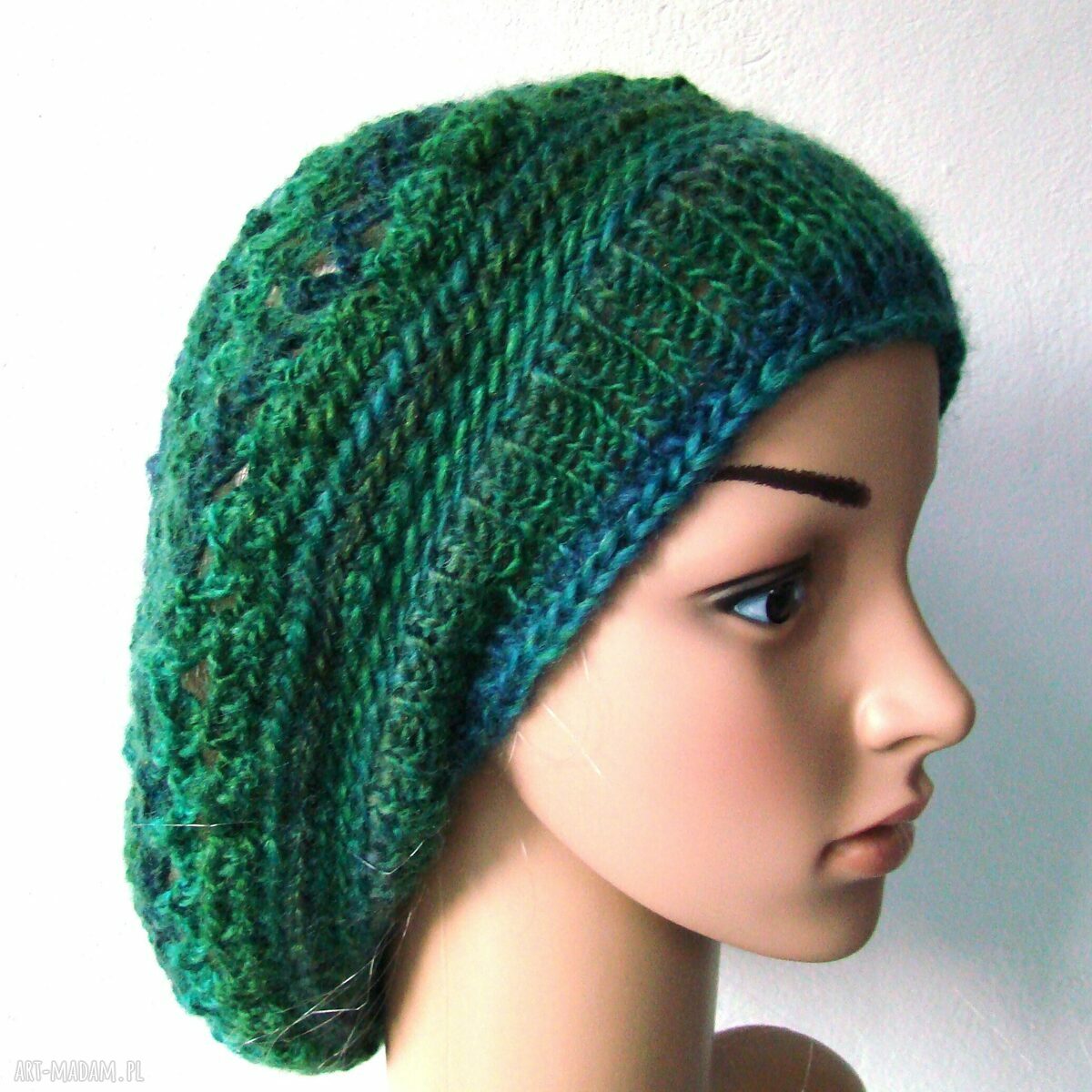 ażurowy beret w zieleniach