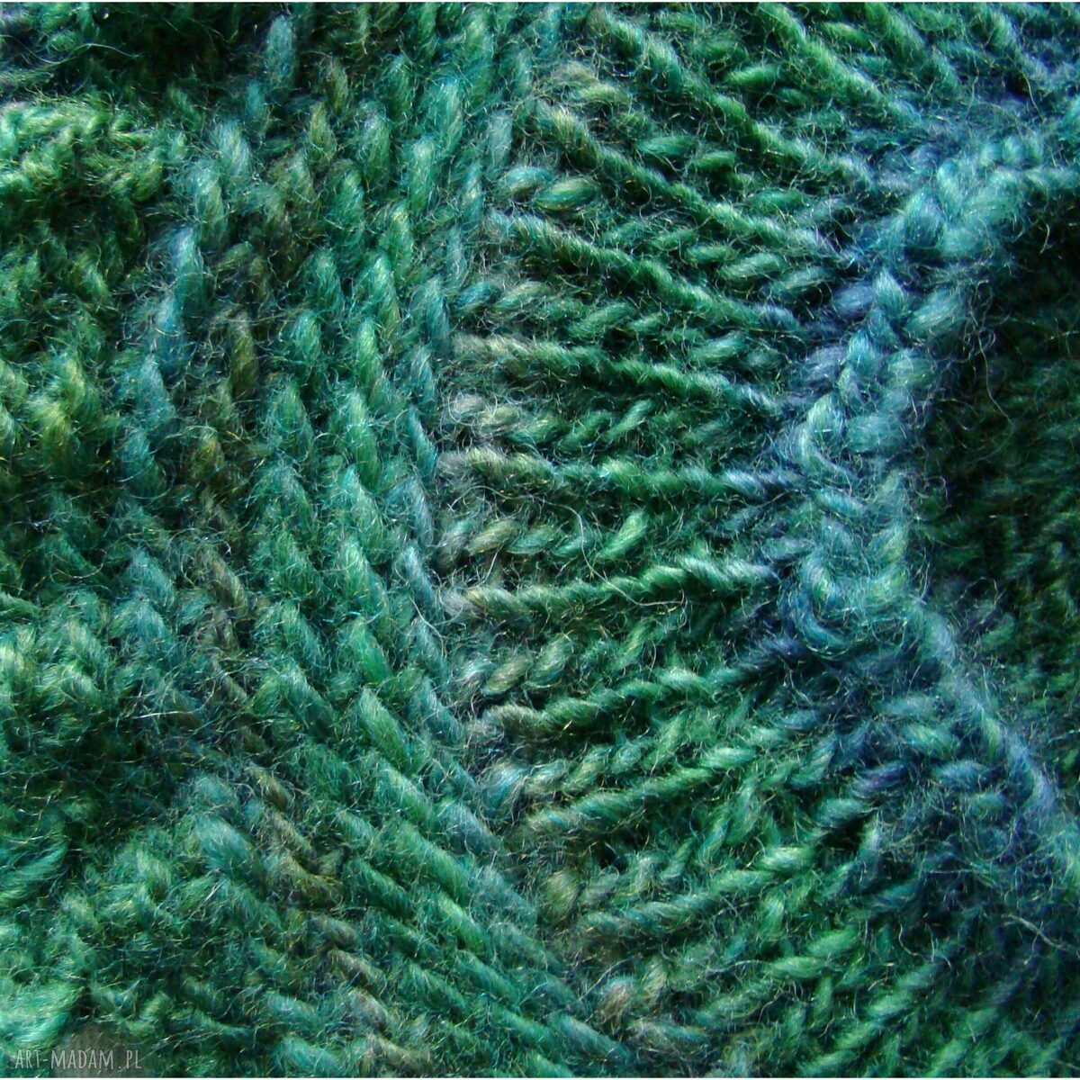 ażurowy beret w zieleniach