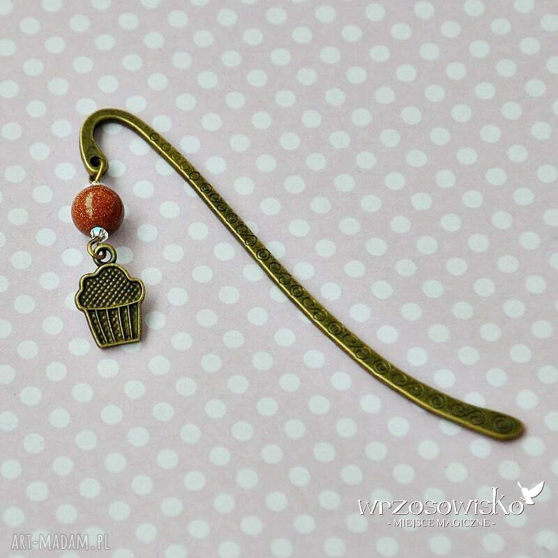 Babeczka zakładka do książki Handmade