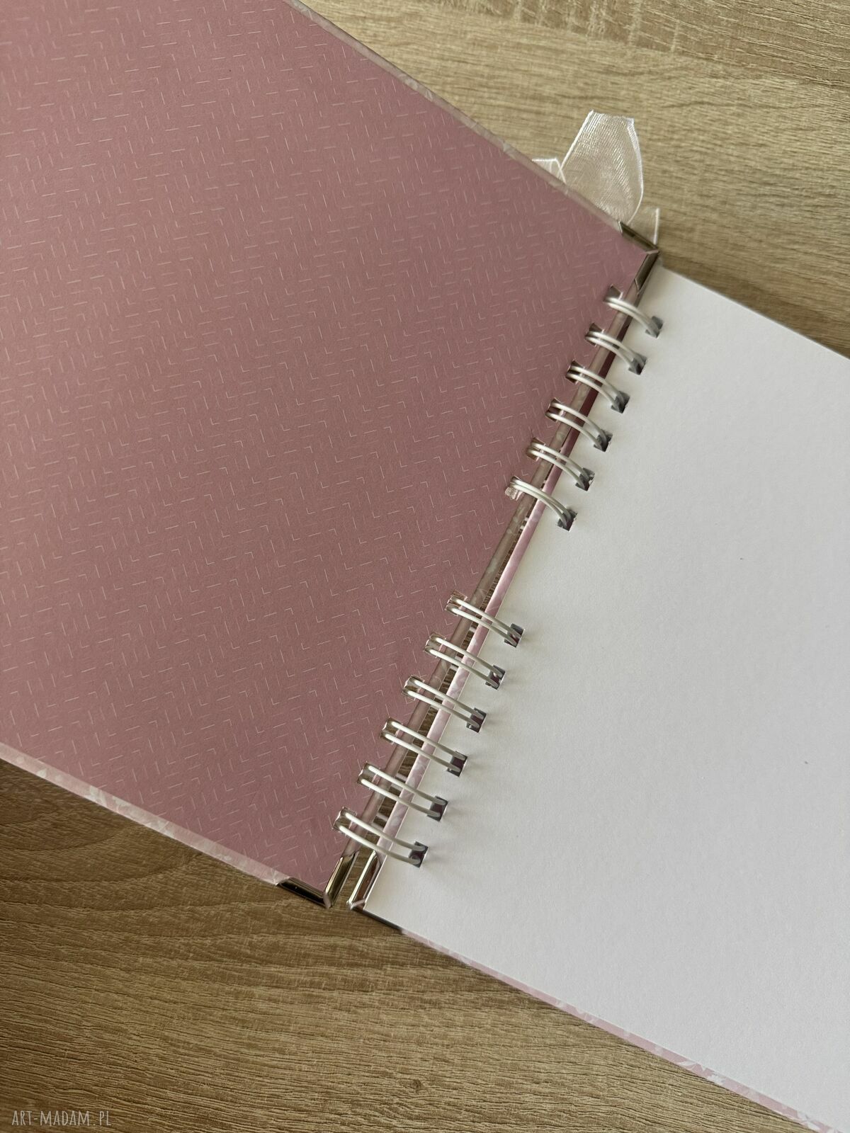 Album scrapbooking z misiem dla dziewczynki prezent na Baby Shower