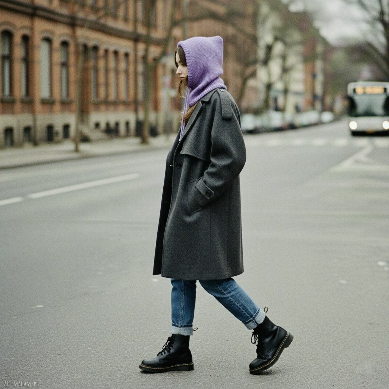 Liliowa balaclava oversize z merino - kominiarka z kapturem zamiast czapki