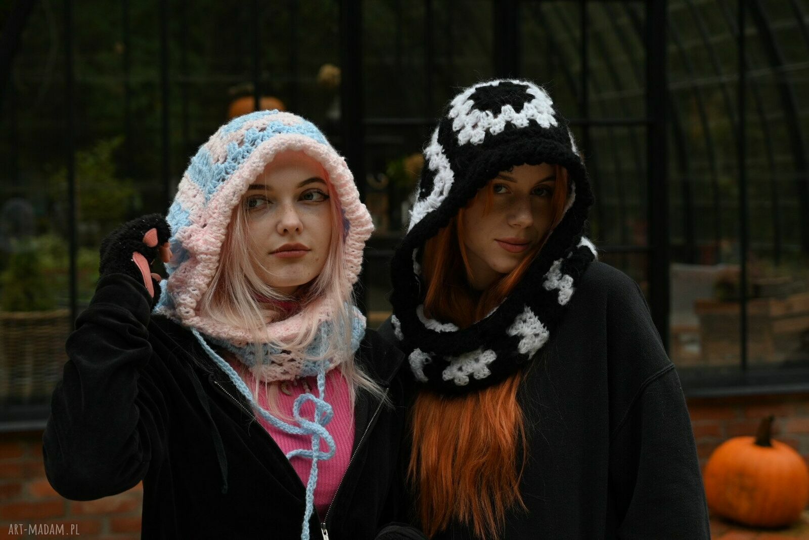 Balaclava z moheru - ręcznie szydełkowana czapka na zimę