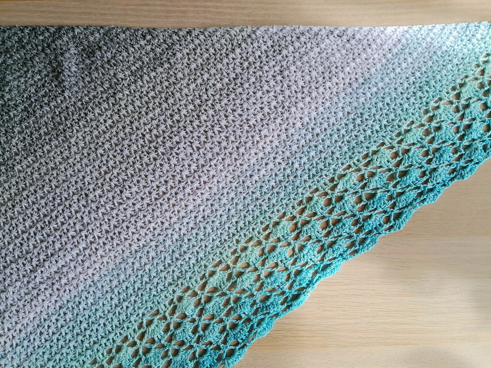 Bambusowa chusta na szydełku - 50% bawełna i 50% bambus (75x150 cm)