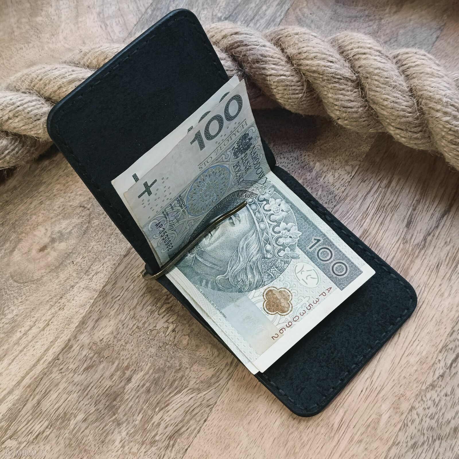 Czarny portfel banknotówka z klipsem i skórzany handmade - z grawerem