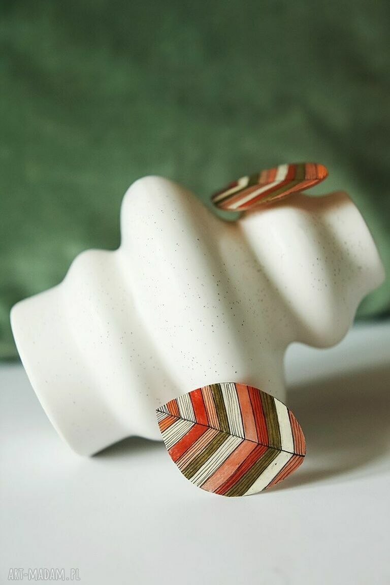 Bardzo duże klipsy liście - lekkie, ręcznie rysowane handmade