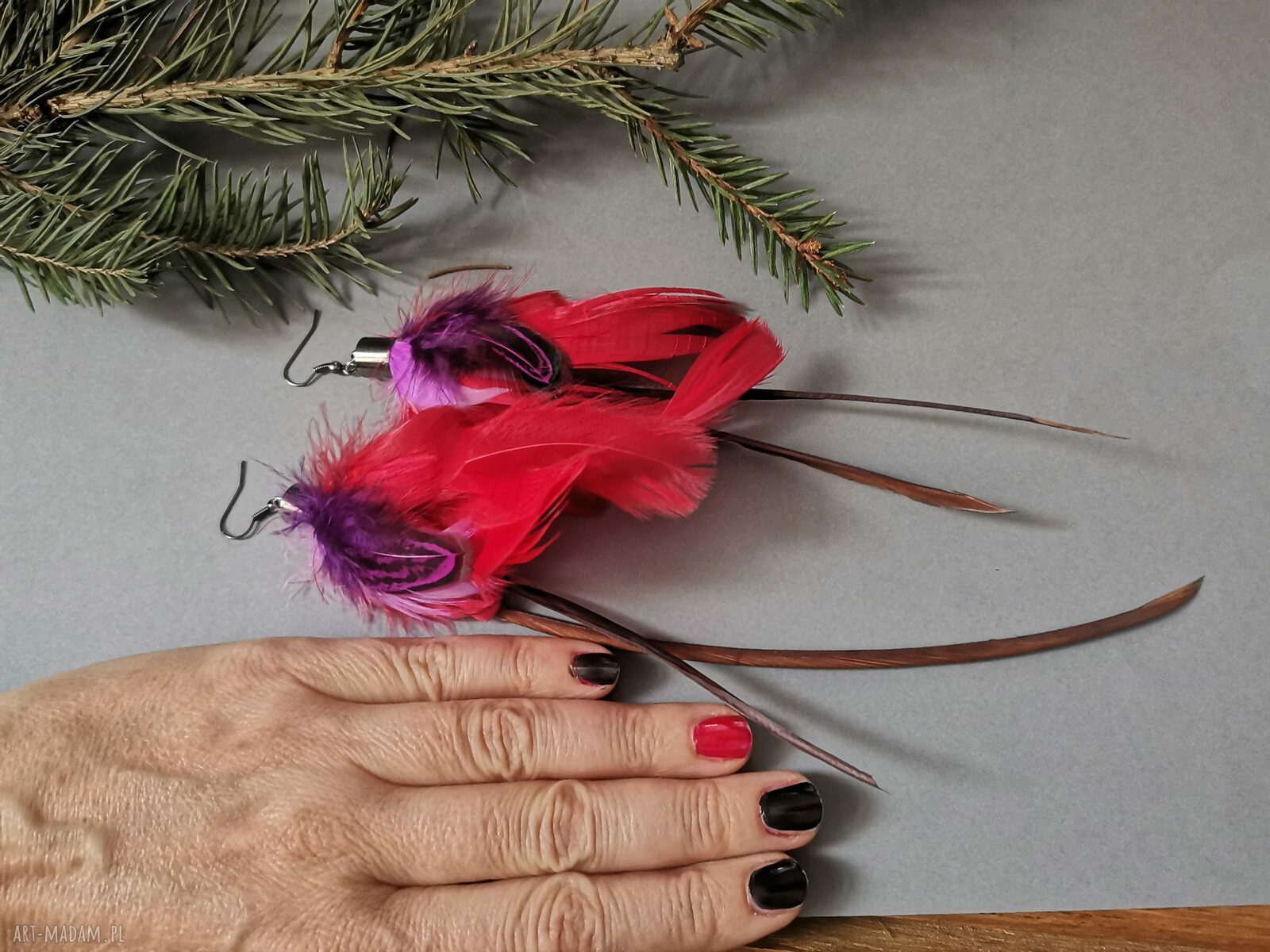 Kolczyki bardzo długie i lekkie pióra - kolorowe boho