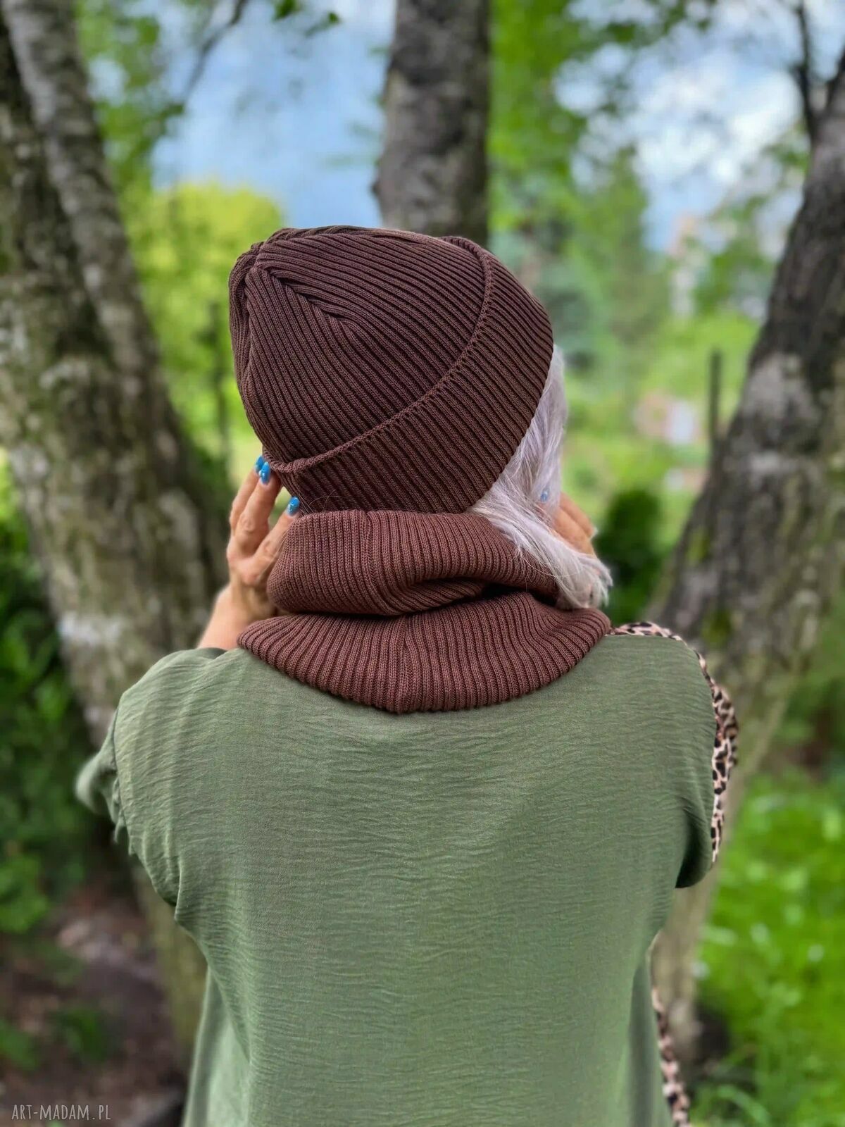 Bawełniana czapka beanie Brąz 2w1 z logo z ekoskórki - Brain Inside