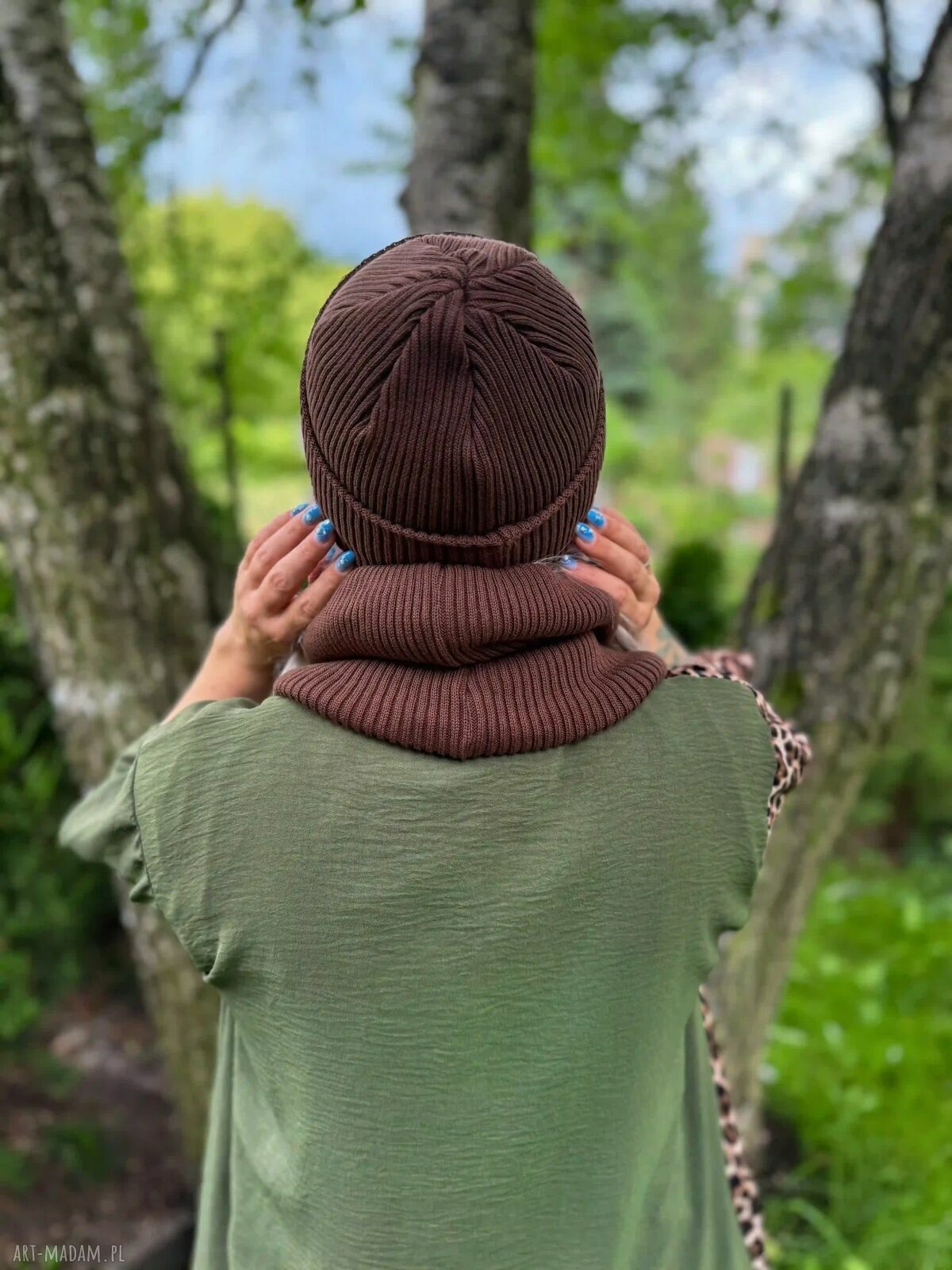 Bawełniana czapka beanie Brąz 2w1 z logo z ekoskórki - Brain Inside