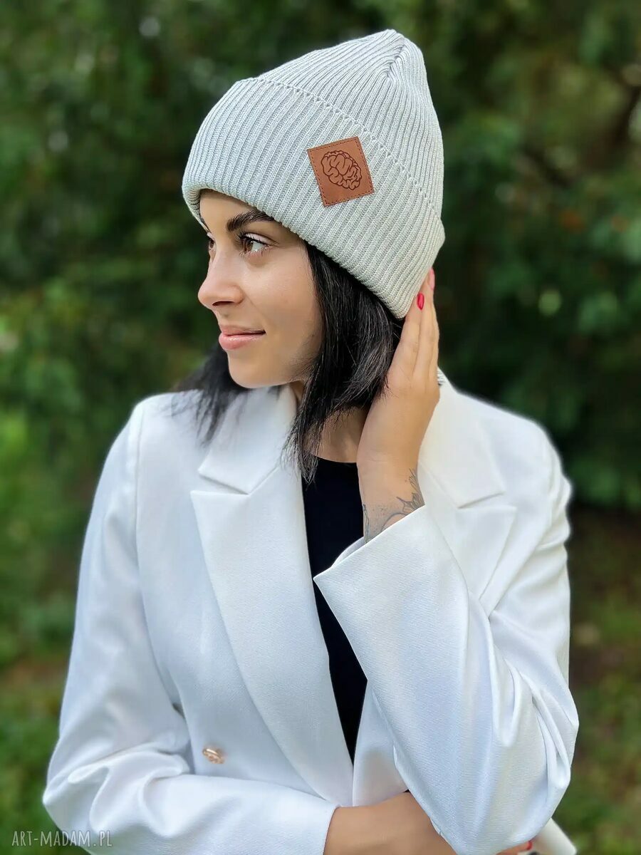 Bawełniana czapka beanie 2w1 z ekoskórkowym logo „Jasny szary”