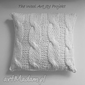 the wool art dziergana poszewka na poduszkę