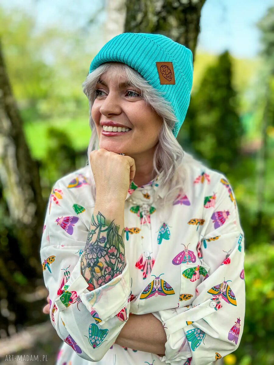 Bawełniana czapka beanie turkus z logo z ekoskórki - 2w1 Brain Inside