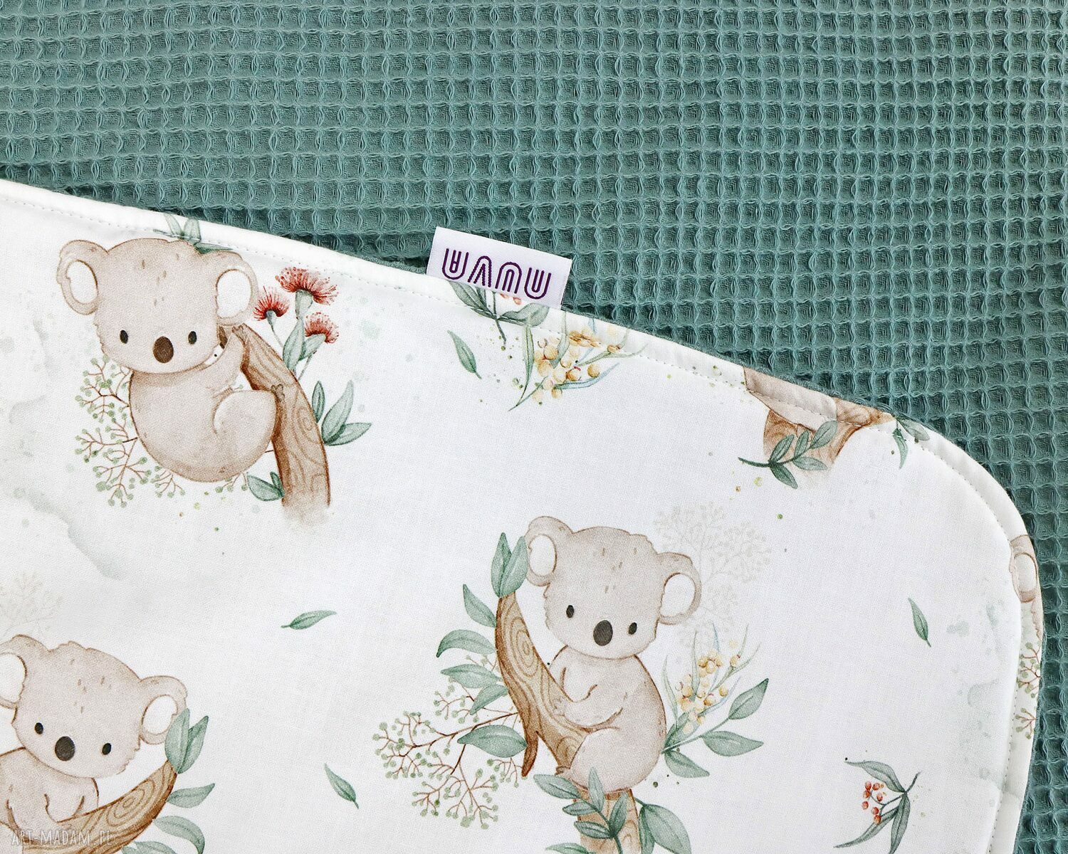 Bawełniany kocyk do fotelika Newborn Koala biel - otulacz na pasy