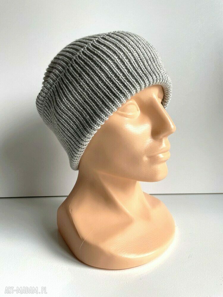 Beanie z 100% Baby Merino VARELLA - jasny szary - miękka czapka na zimę