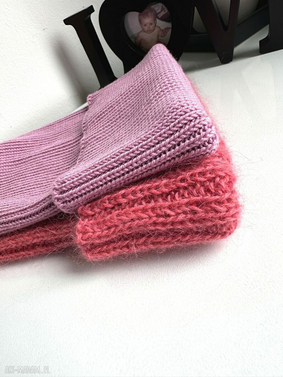 Beanie z 100% baby merino VARELLA w kolorze stary róż