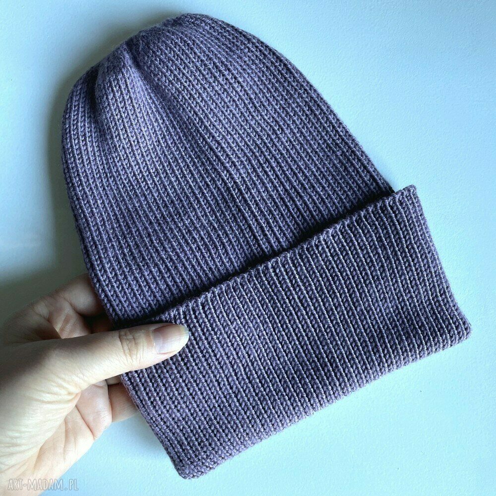 Beanie z 100% Baby Merino Varella w kolorze ametyst