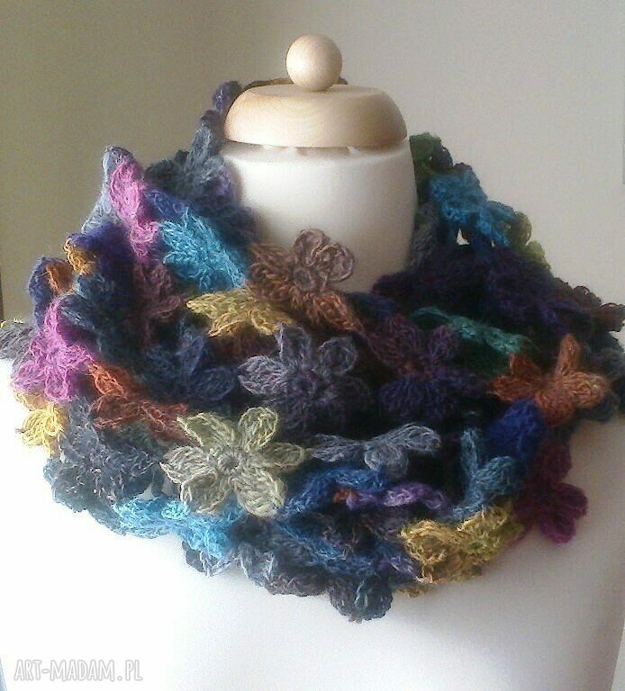 Beart Art Crochet 2 - ręcznie szydełkowany szal z wełny i poliamidu