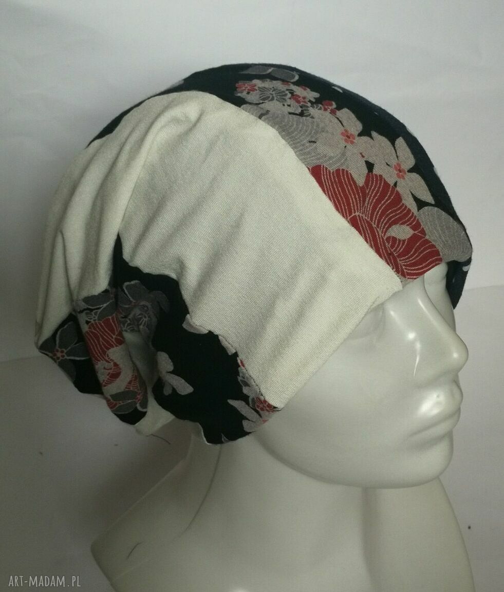 Będę jak foka płetwami klaskać - czapka damska na podszewce Ruda Klara (grochy boho)