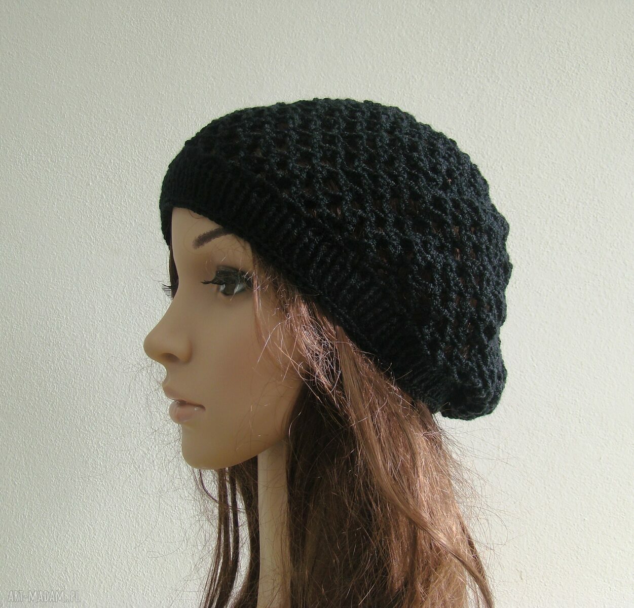 beret ażurowy czarny