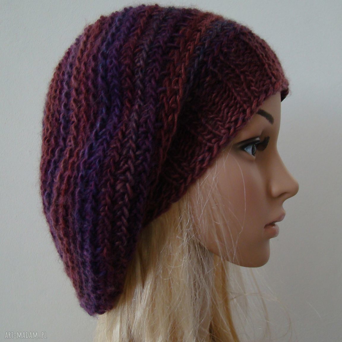beret we fioletach