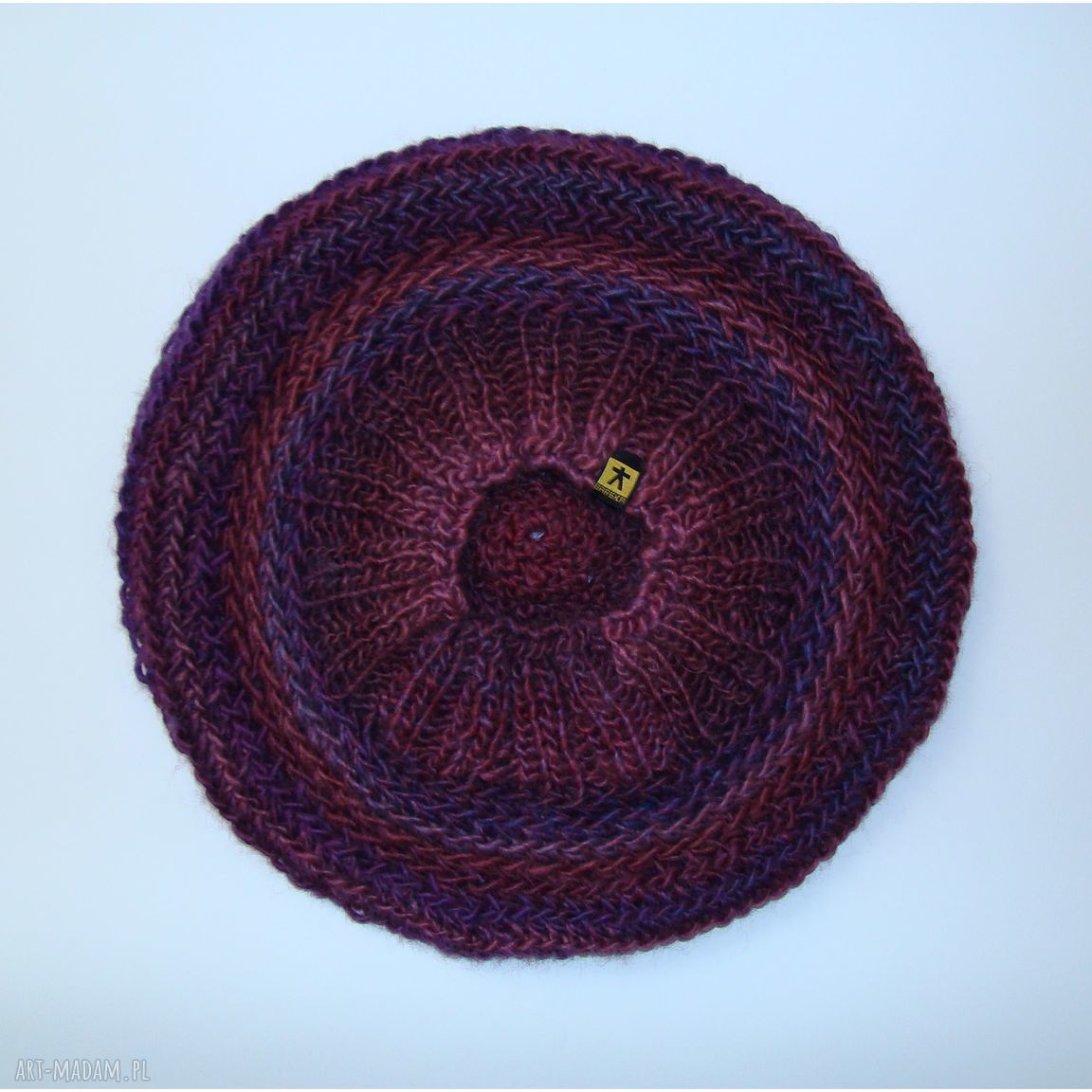 beret we fioletach