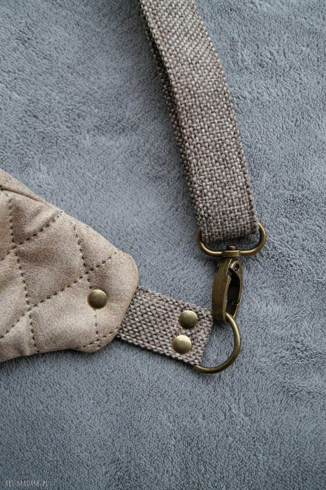 Beżowa nerka XXL na ukos - handmade w beżowym patchworku