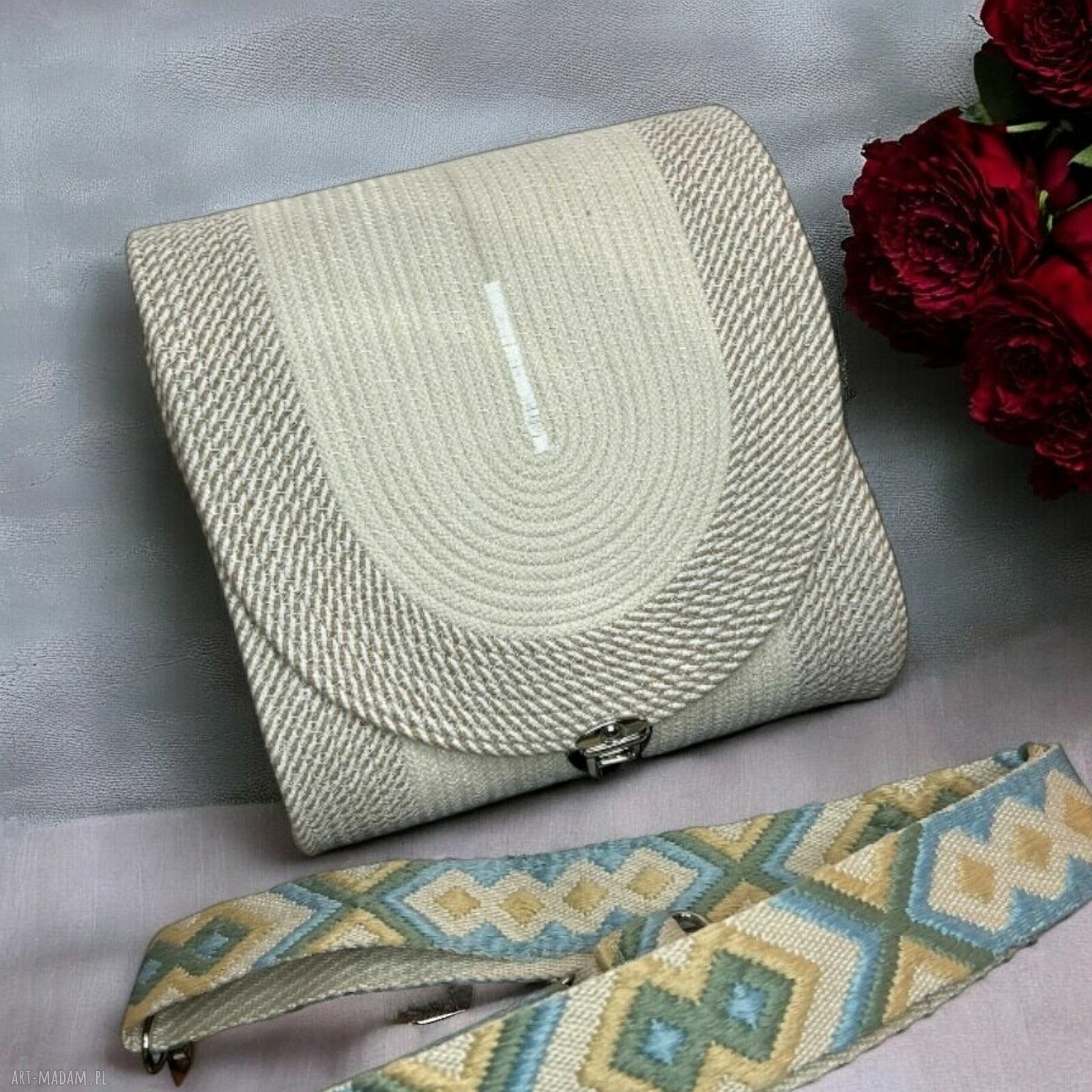 Beżowa torebka crossbody boho - damska torebka na ramię handmade na lato