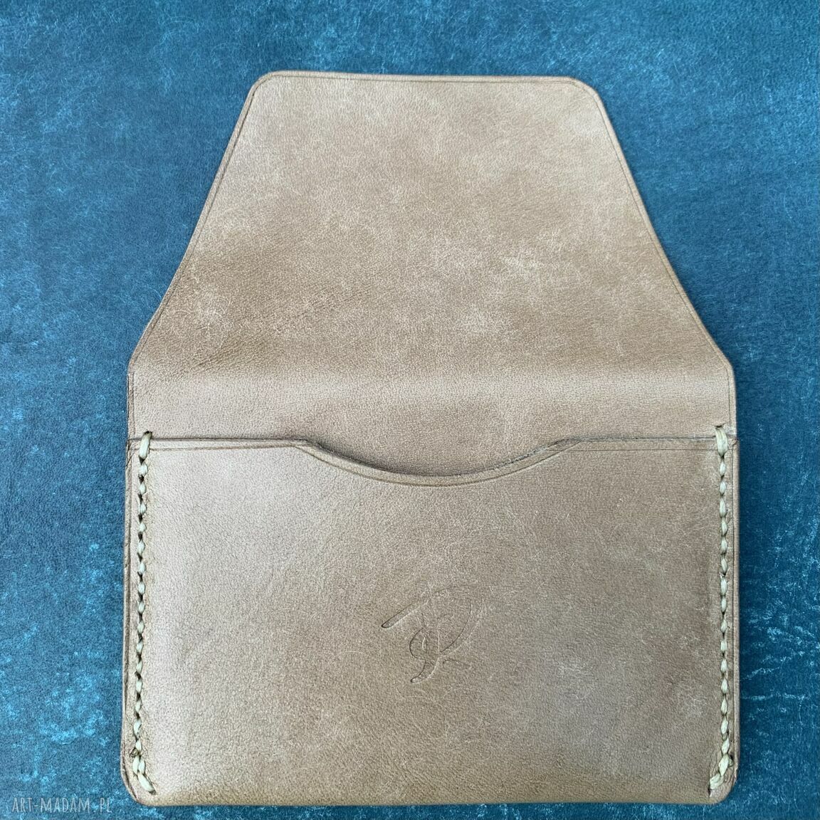 portfele: Beżowy minimalistyczny portfel ze skóry uszyty. ręcznie zrobione