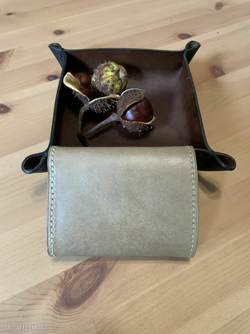 portfele: Beżowy portfel damski na bilon ze skóry ręcznie uszyty. Handmade