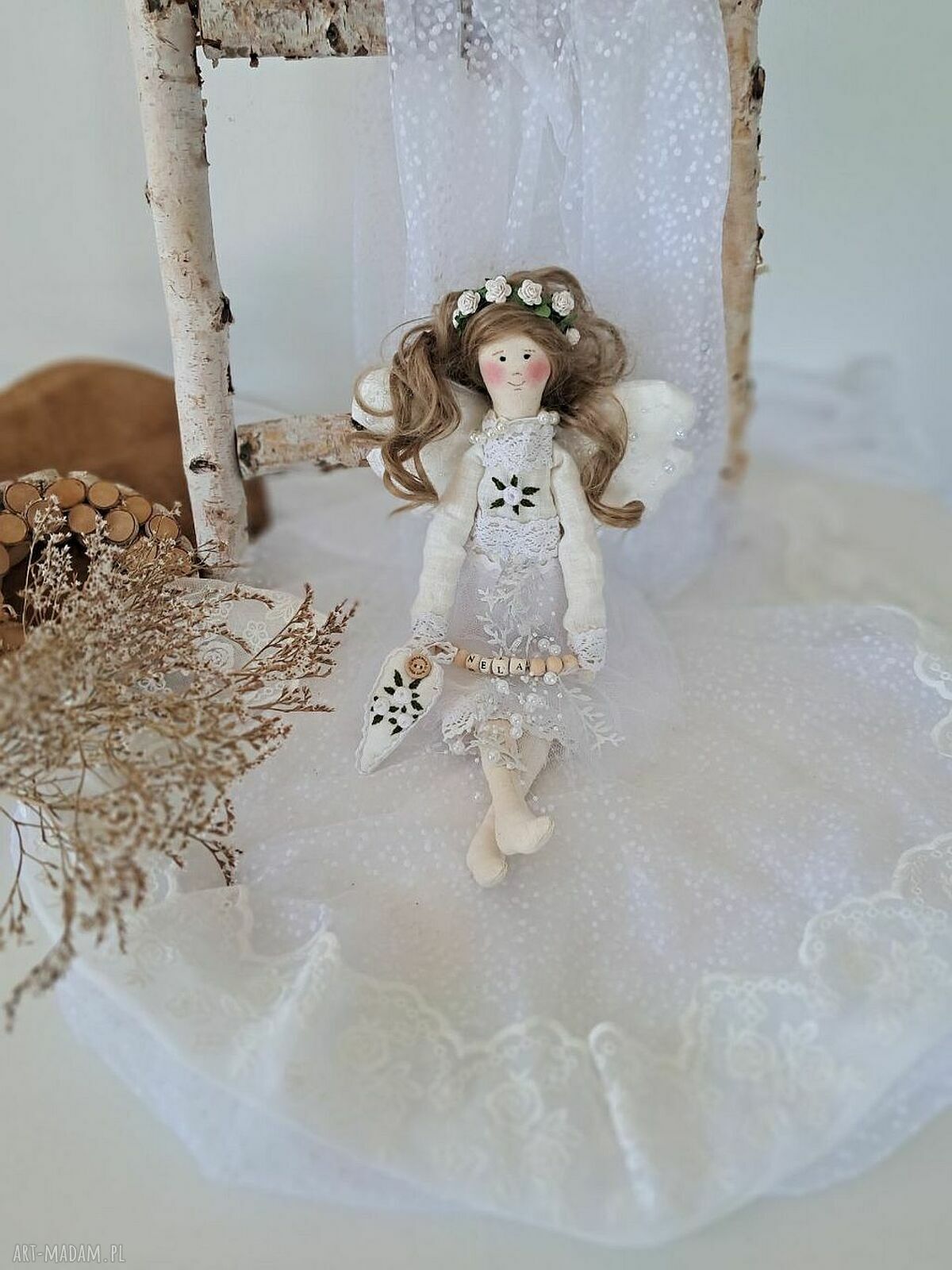 Biała anielica handmade z brokatowymi skrzydełkami - anioł na prezent
