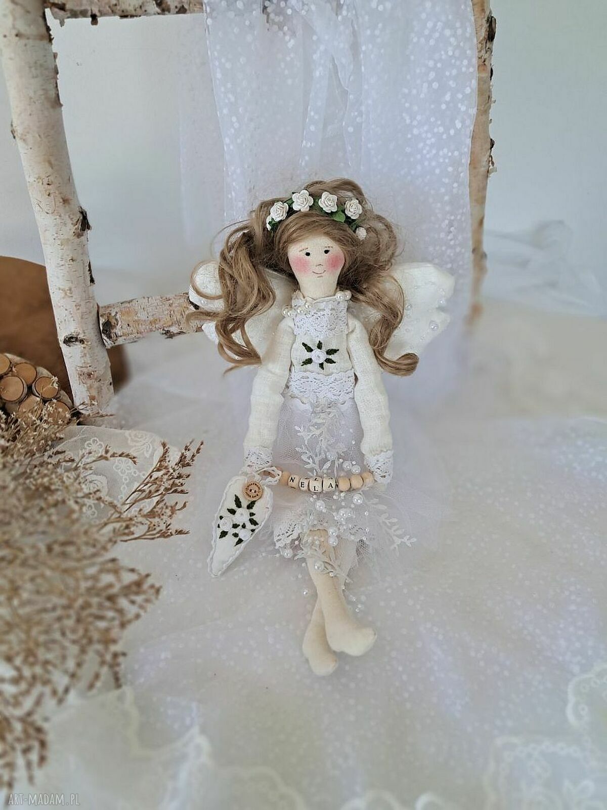 Biała anielica handmade z brokatowymi skrzydełkami - anioł na prezent