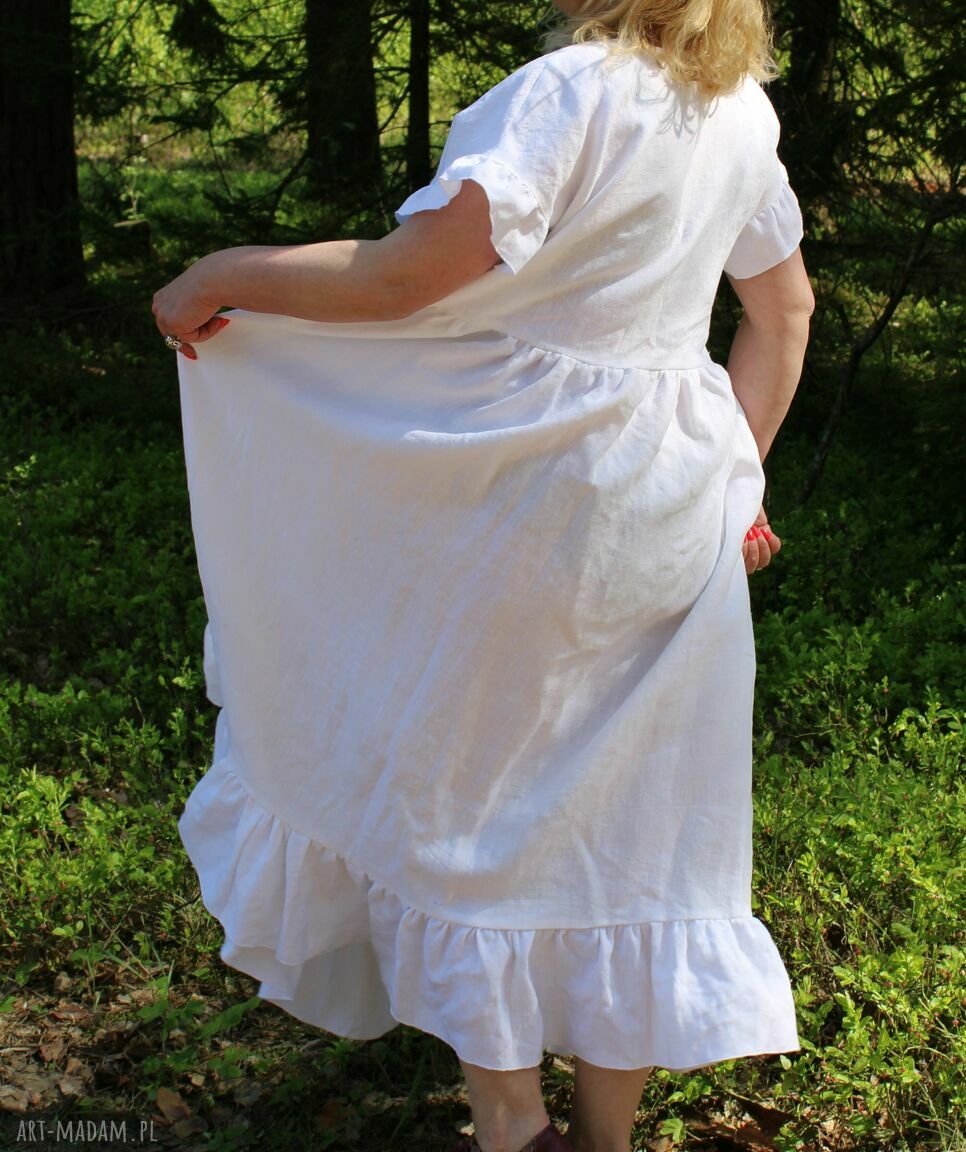 Biała lniana sukienka boho z falbanami (100% len) - oversize