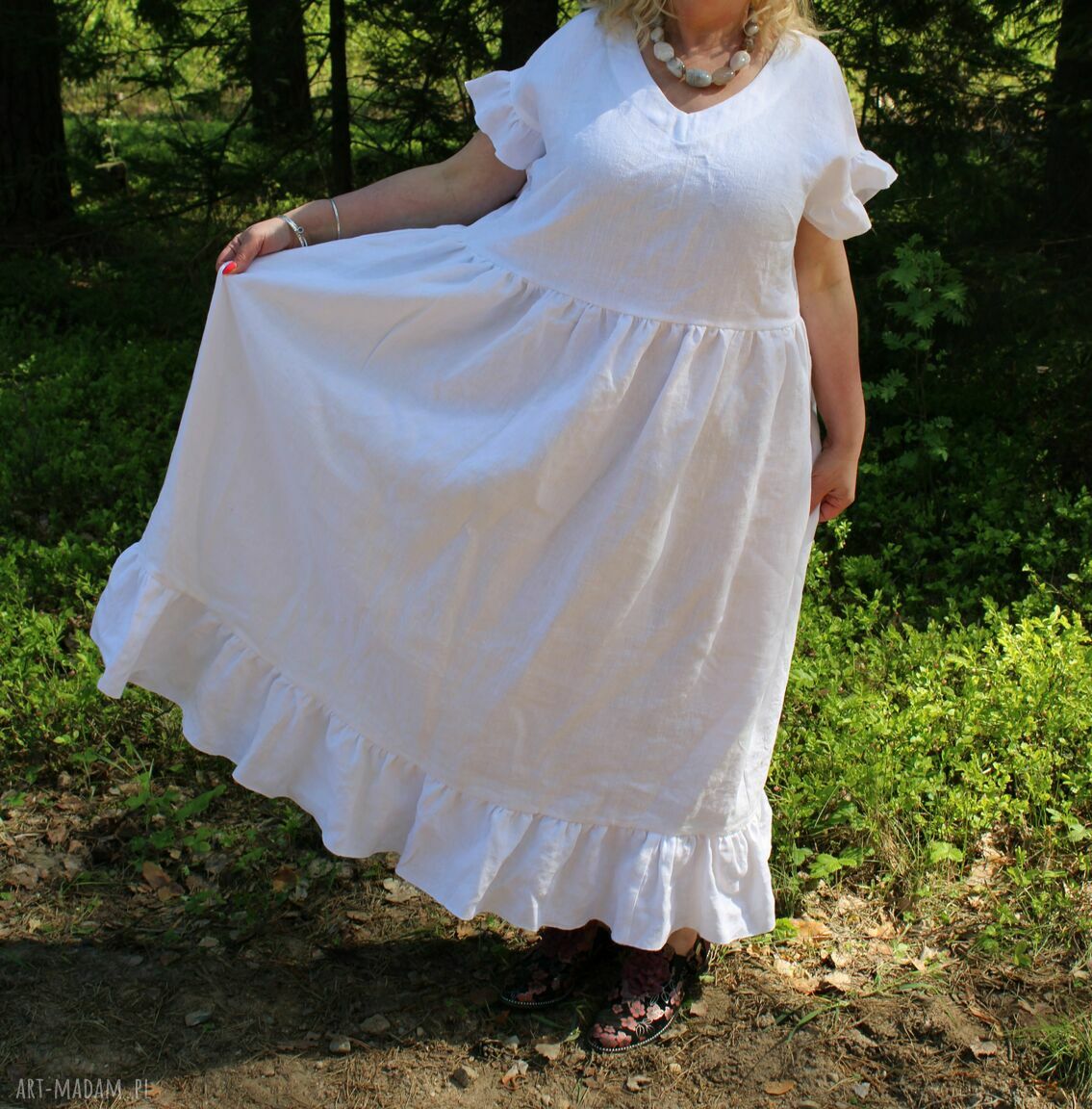 Biała lniana sukienka boho z falbanami (100% len) - oversize