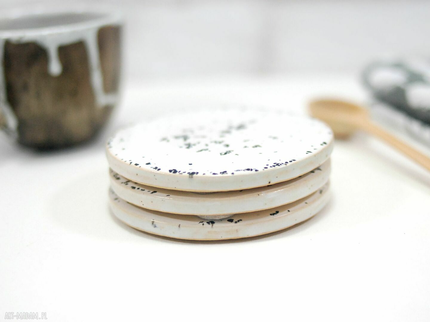 3 ceramiczne podkładki pod kubek - lastryko (Ø 9 cm), białe, ręcznie szkliwione