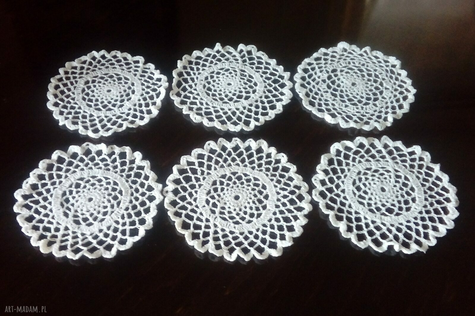 Komplet 6 białych podkładek z koronki - bawełna 100%, średnica 15 cm