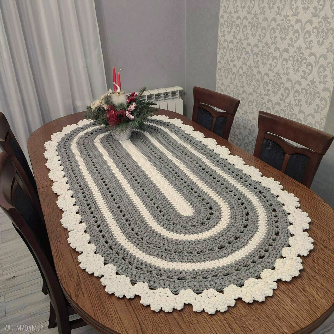 Bieżnik owalny szydełkowy 90x160 cm ze sznurka bawełnianego